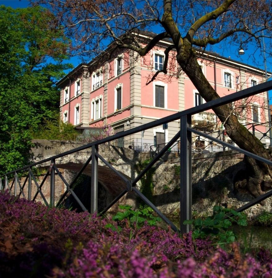 מילאנו Trilocale In Villa Signorile מראה חיצוני תמונה