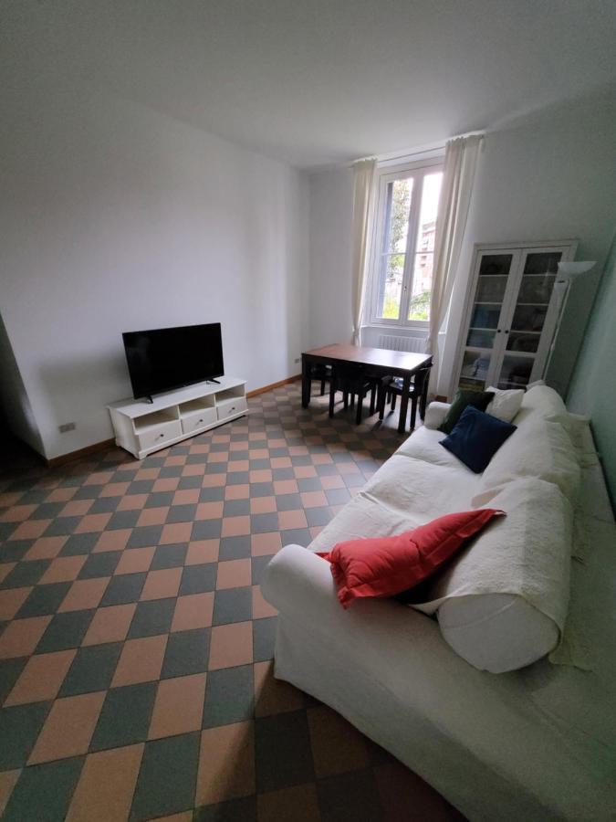 מילאנו Trilocale In Villa Signorile מראה חיצוני תמונה